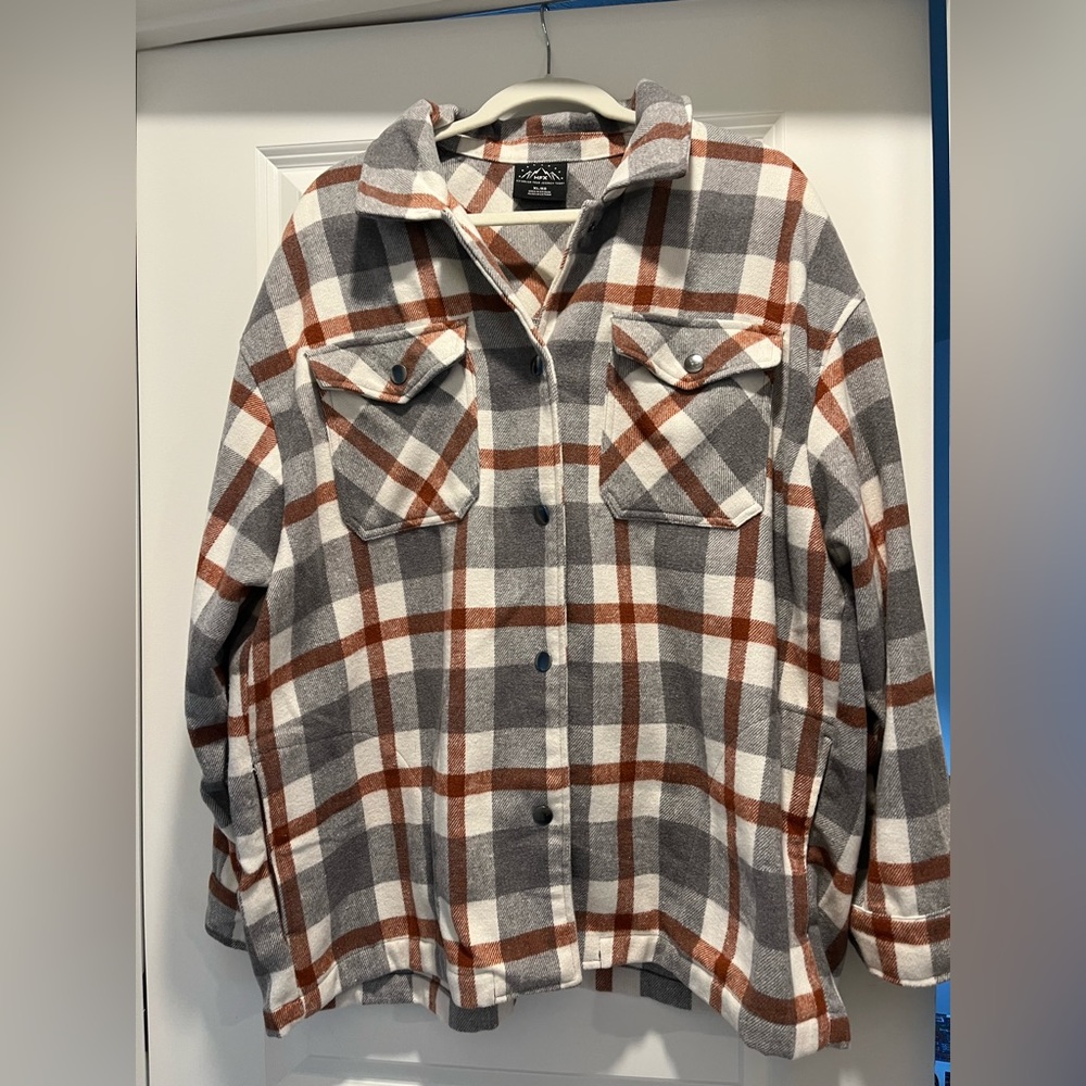 NWOT Costco HFX Women’s Long Sleeve Cozy Shacket
